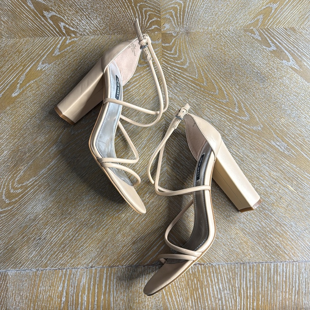 NINE WEST Elegant Tan Strappy Block Heels 10